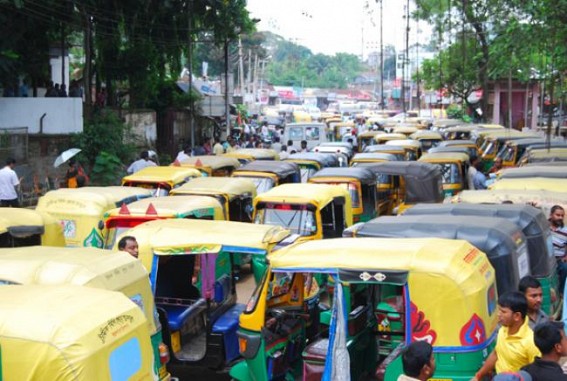 Auto-rickshaw drivers continue charging high fare in Tripura
